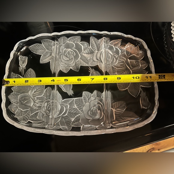 Vintage Mikasa Studio Nova Winter Rose Frosted Crystal Divided Serving Dish - Picture 5 of 6